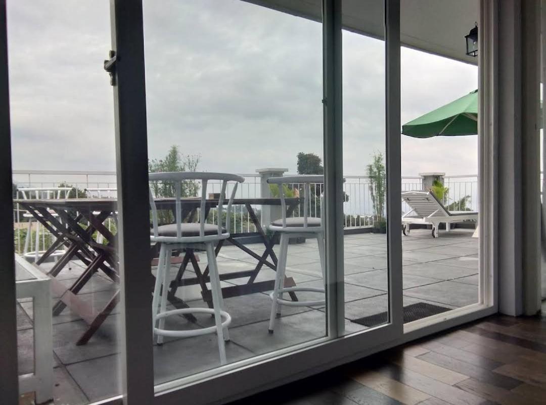 Villa 360 Lembang Exterior photo